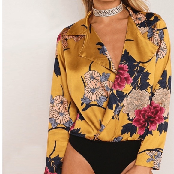 Yellow floral jumpsuit romper - Picture 4 of 8